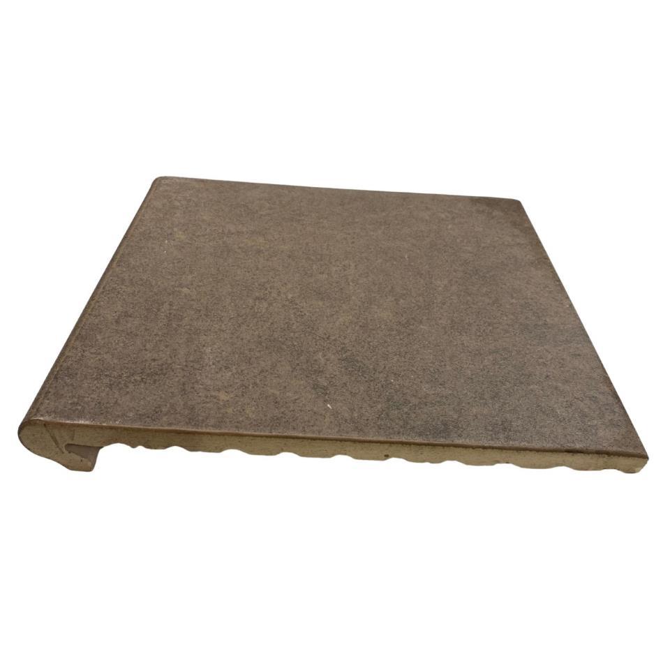 31X32 PELDAÑO MARRON ANTISLIP